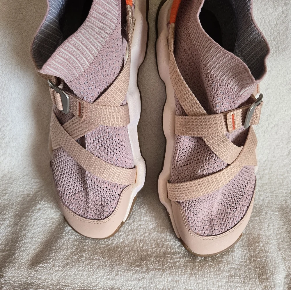 NWT Chaco Pink and Orange Knit Athletic sandal water shoe sneaker combo size 10